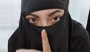 Mummy Muslim Arab Step Mom Amateur Rails Anal Fake penis With an increment of Blasts Moorland Niqab Hijab Beyond everything Livecam
