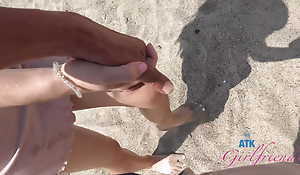 Drive along the California seashore with amateur Renee Rose roadhead with the addition of footjob POV
