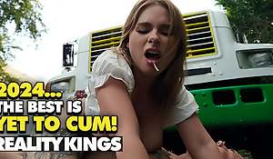 Brandy Renee Guzzles The Slog Truck Driver's Dig up To Convince Him To Give Her Car Back - For sure KINGS