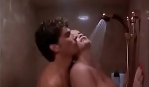 ظابط شرطة يدخل منزل صديقته و في الحمام  رابط الفيلم كامل ساعتين:  xnxx porno url.pw/hNhZ