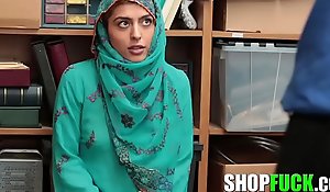 Innocent Muslim Girl Was Tricked And Fucked Hard by A Unrestrained Copper - SHOPFUCK