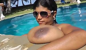 Dark-skinned BBW styled Krissy masturbates off out of one's mind the pool