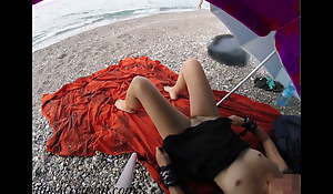 Pussy whit Stranger caught me in beach and helped me squirt