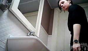 bonny girl spy wc