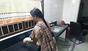 Bhabi Ki Saree Uthake Cookhouse Me Chudai Dealings - Indian Bengali Bhabi